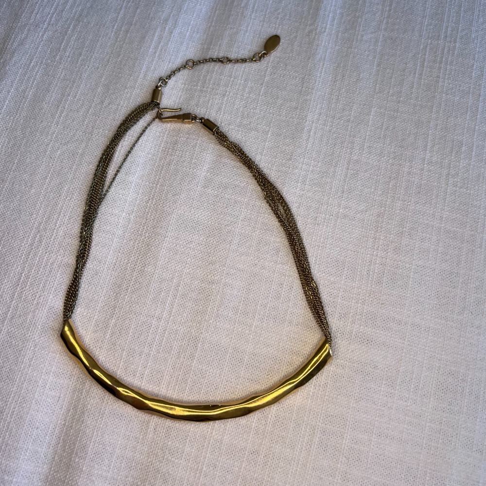 Ann Taylor Gold Tone Necklace Hammered Bar Pendant Chain Statement Jewelry‎